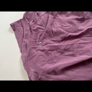 Lululemon Tee